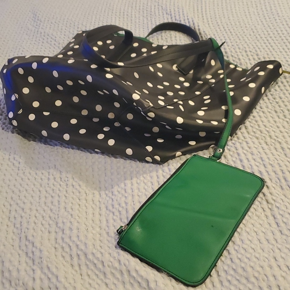 Cute Vinyl Black with White Polka Dots Tote with small bag inside. (#9) - Picture 6 of 6